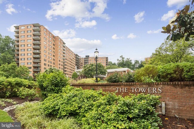 Foto del edificio - 4201 Cathedral Ave NW