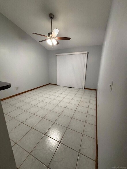 Foto del edificio - 35155 Kings Forest Blvd