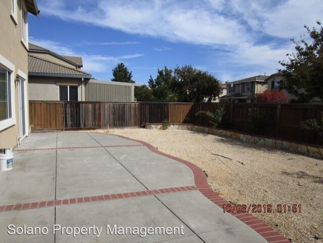 Building Photo - 5 br, 3 bath House - 2259 Campbell Cir.
