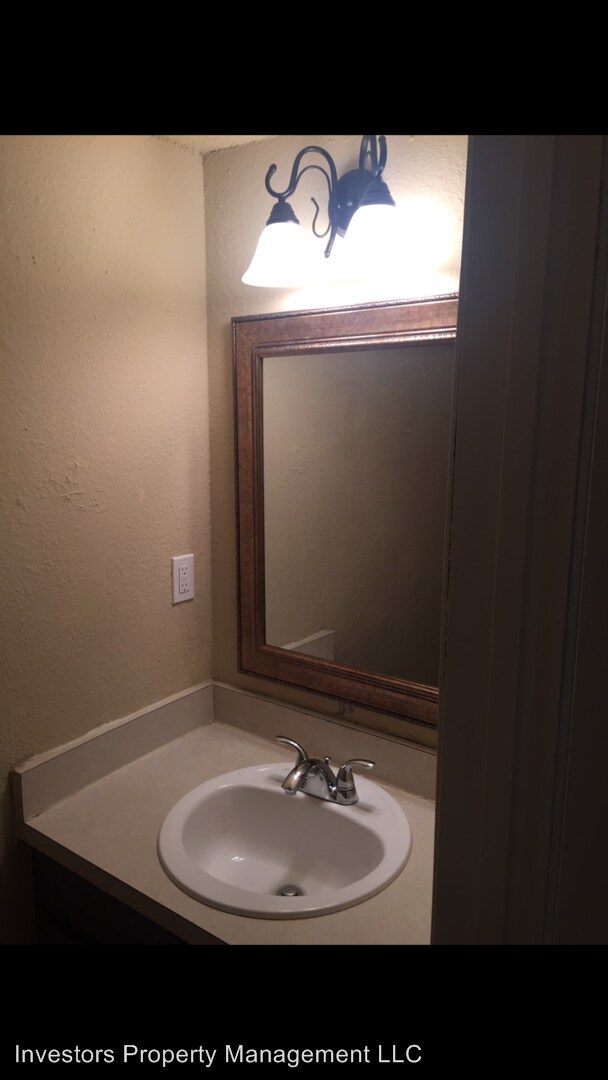 Foto del edificio - 2 br, 2 bath House - 1310 Northcliff Ave.
