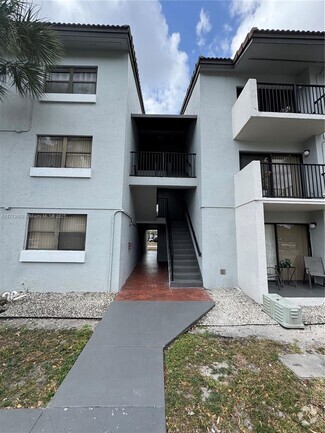 Building Photo - 7135 NW 179th St