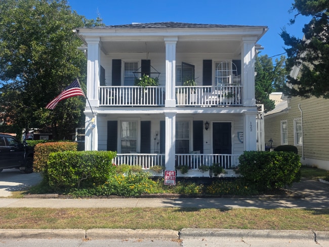 122 Craven St