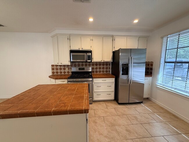 Foto del edificio - 12716 Covington Trail