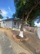 Building Photo - 7044 Pierce Ave