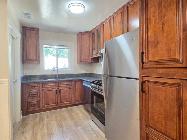 Foto del edificio - 450 S Shoreline Blvd