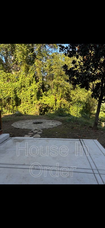 Building Photo - 127 Flint St