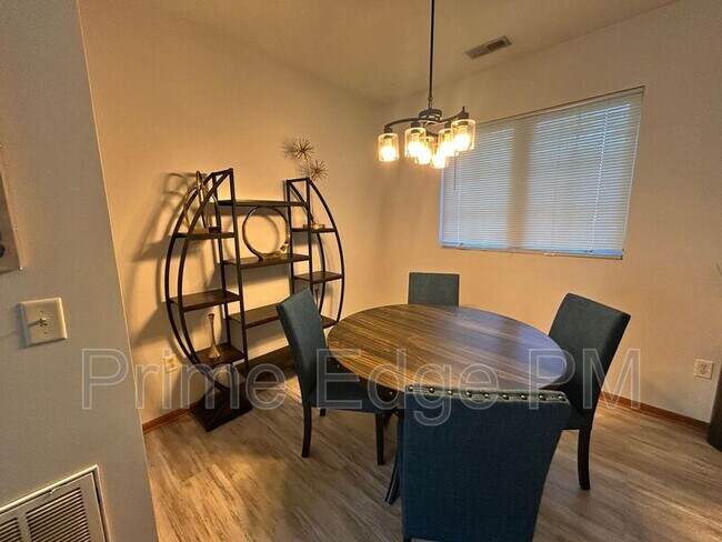 Foto del edificio - 6241 Holdrege St