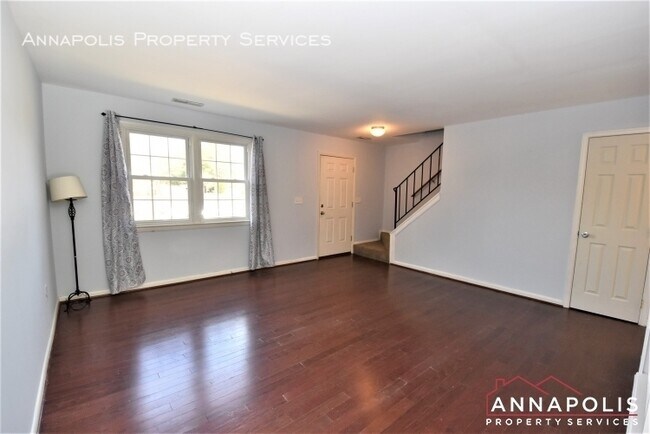 Building Photo - 345 elderwood court