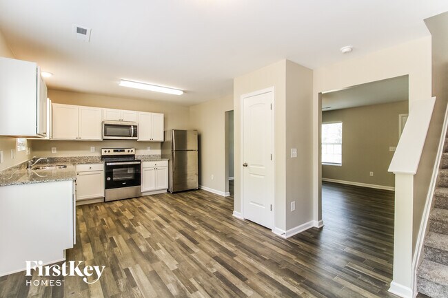 Foto del edificio - 206 Glenoaks Dr