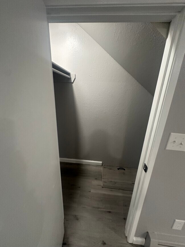 Foto del edificio - 1410 Juneau St