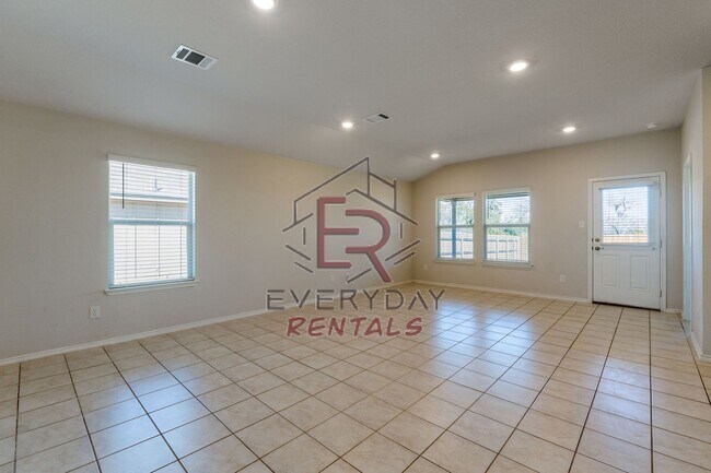 Foto del edificio - 3 bedroom 2 bath in Yowell Ranch