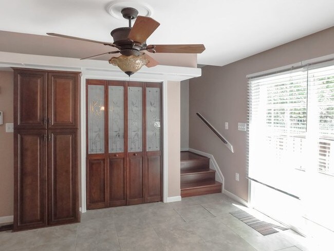Building Photo - 14285 Meadow Creek Ln