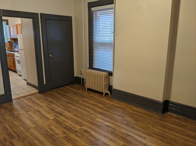 Building Photo - 51 henry ave