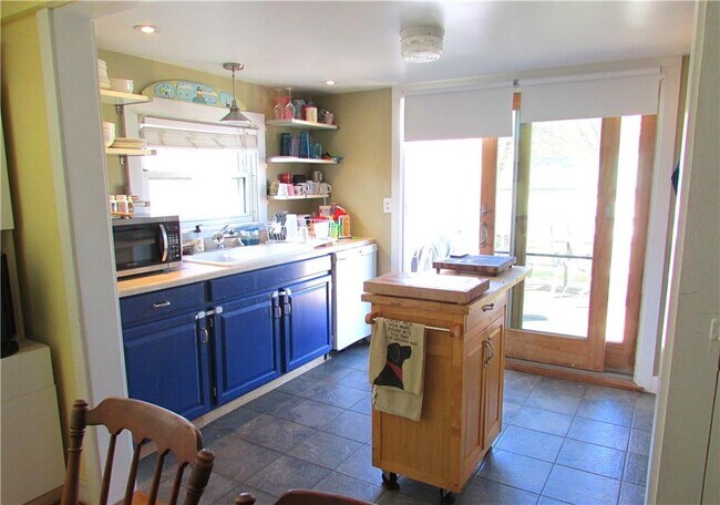 Foto del edificio - 35 Rosa Rd