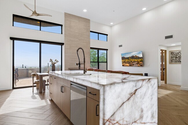 Foto del edificio - 25555 N Windy Walk Dr