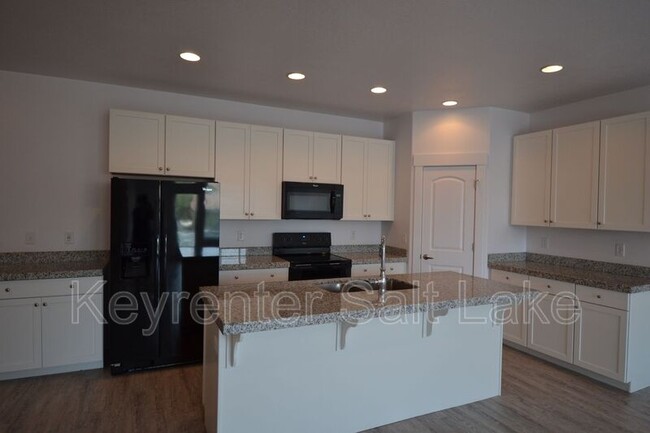 Foto del edificio - 13696 Glengarry Ln