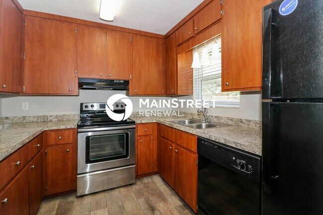 Building Photo - 3 Bedroom Pet-Friendly Home in Lakeland, F...