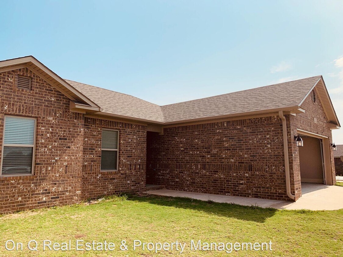 Foto principal - 3 br, 2 bath House - 426 Wildwood Pt.