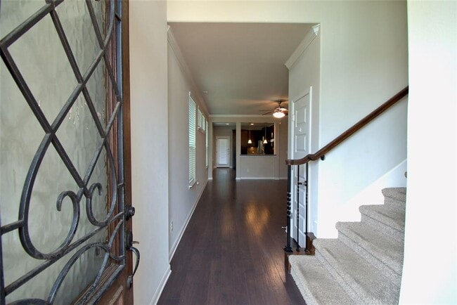 Foto del edificio - 504 Hummingbird Ln