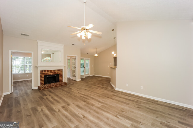 Foto del edificio - 6245 New Magnolia Pl