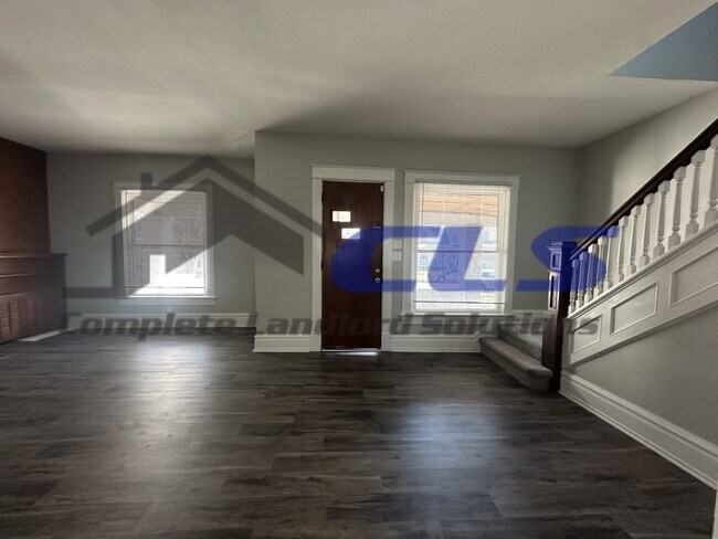 Building Photo - 2206 N 11th St