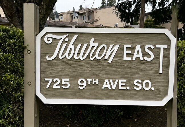 Foto del edificio - 725 9th Ave S