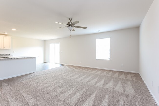 Building Photo - 2207 Southlea Dr