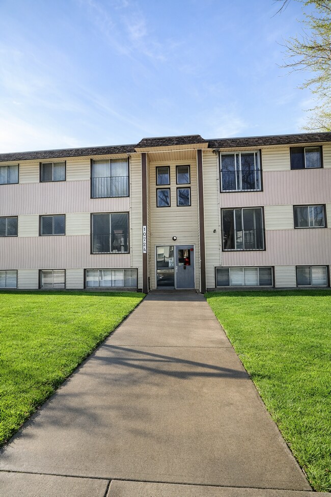 Photo du bâtiment - 10724-10105 105 St NW