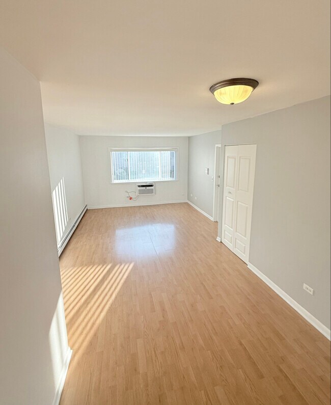 Foto del edificio - 1309 S Sir Galahad Ln