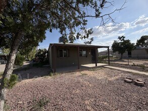 Building Photo - 2304 E Monterey Vista