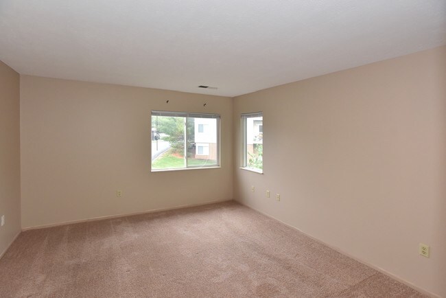 Building Photo - 1435 Buckingham Gate Blvd