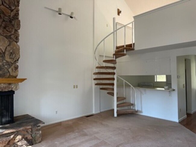 Foto del edificio - 770 Southwood Blvd