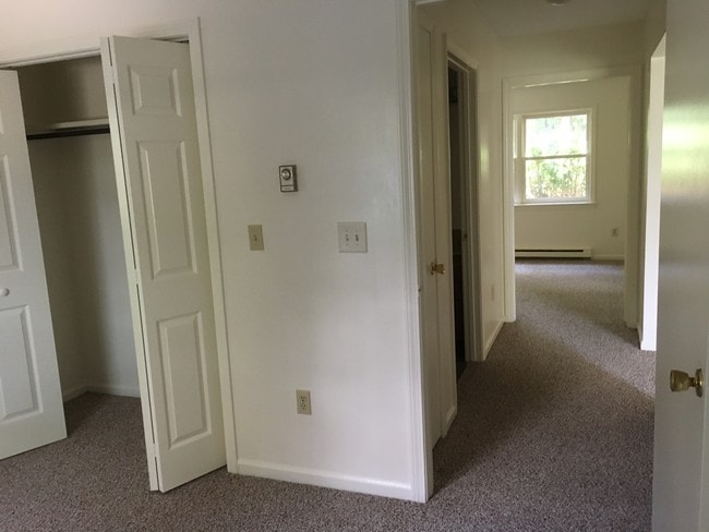 Building Photo - 10 Farr Lane