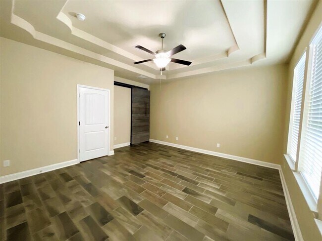 Foto del edificio - 18914 Winterpark Forest Ln