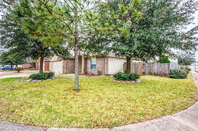 Building Photo - 6351 Ballina Meadows Dr
