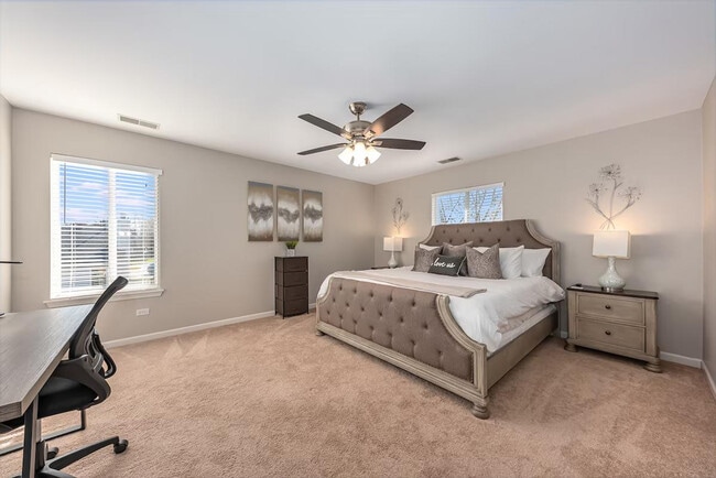 Foto del edificio - 2484 Warm Springs Ln