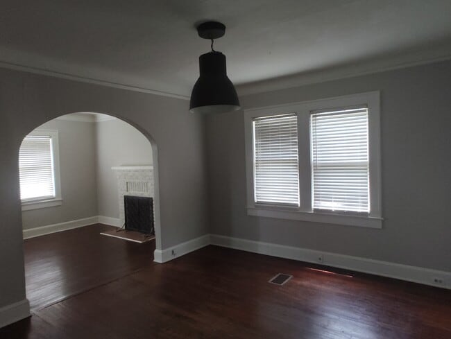 Foto del edificio - 405 W 18th St