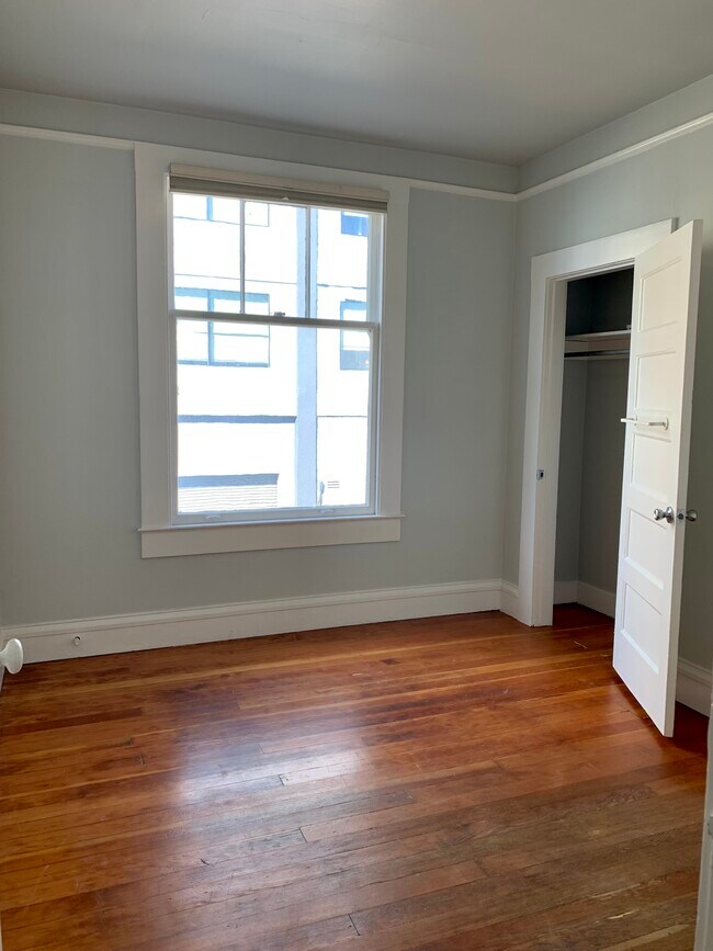 Building Photo - 667A Minna St