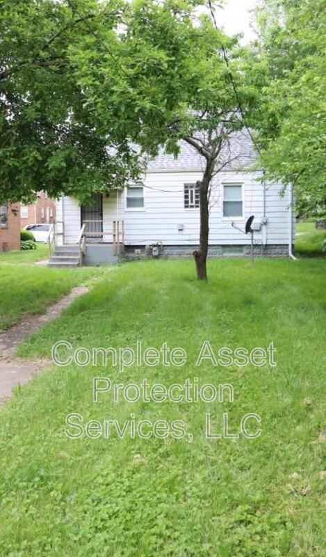 Building Photo - 4825 Monroe St