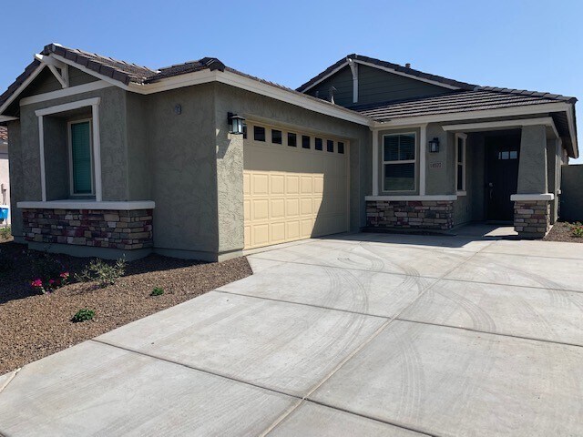 Building Photo - 14577 W Charter Oak Rd