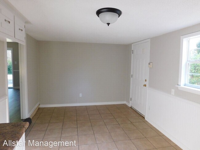 Foto del edificio - 3 br, 1.5 bath House - 6510 Heather