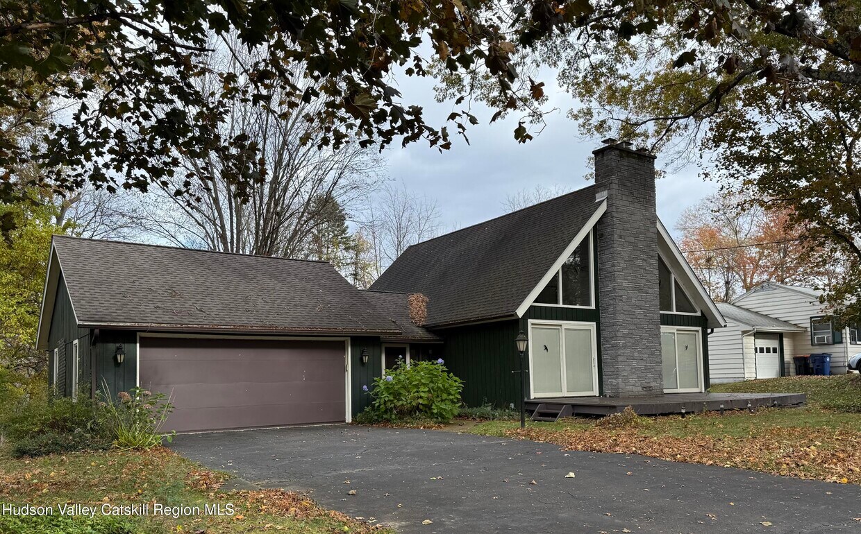 Primary Photo - 21 Cramer Rd