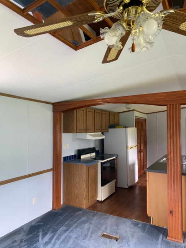 Building Photo - 2147 Watts Dr