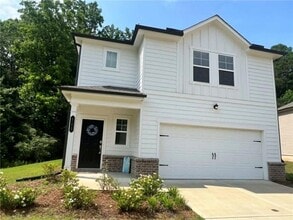 Building Photo - 705 Evergreen Rd