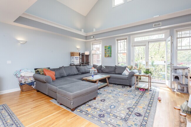 Foto del edificio - 3835 N Southport Ave