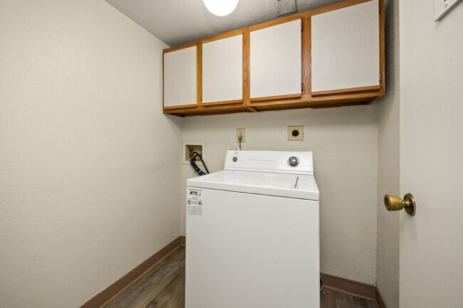 Jordan (Clásico) - 2 dormitorios / 2 baños - 1000 pies cuadrados. - Ashley Square