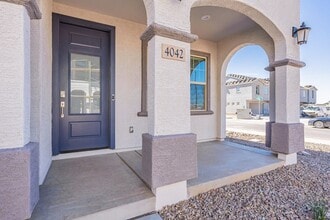 Building Photo - 4042 E Amoroso Dr