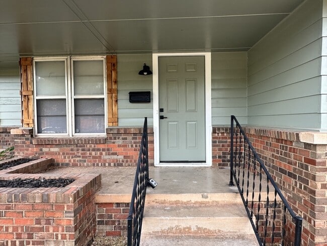 Photo - 2417 Becker Pl House