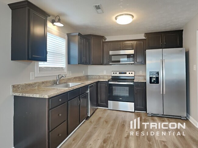 Building Photo - 2448 Andersonville Dr