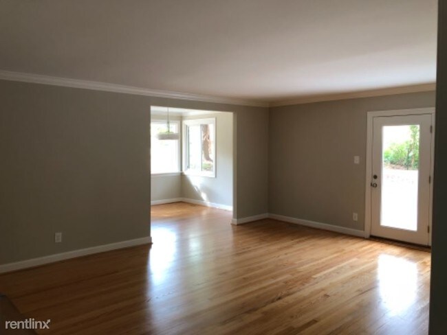 Building Photo - 3 br, 2 bath House - 3412 Bradley Pl